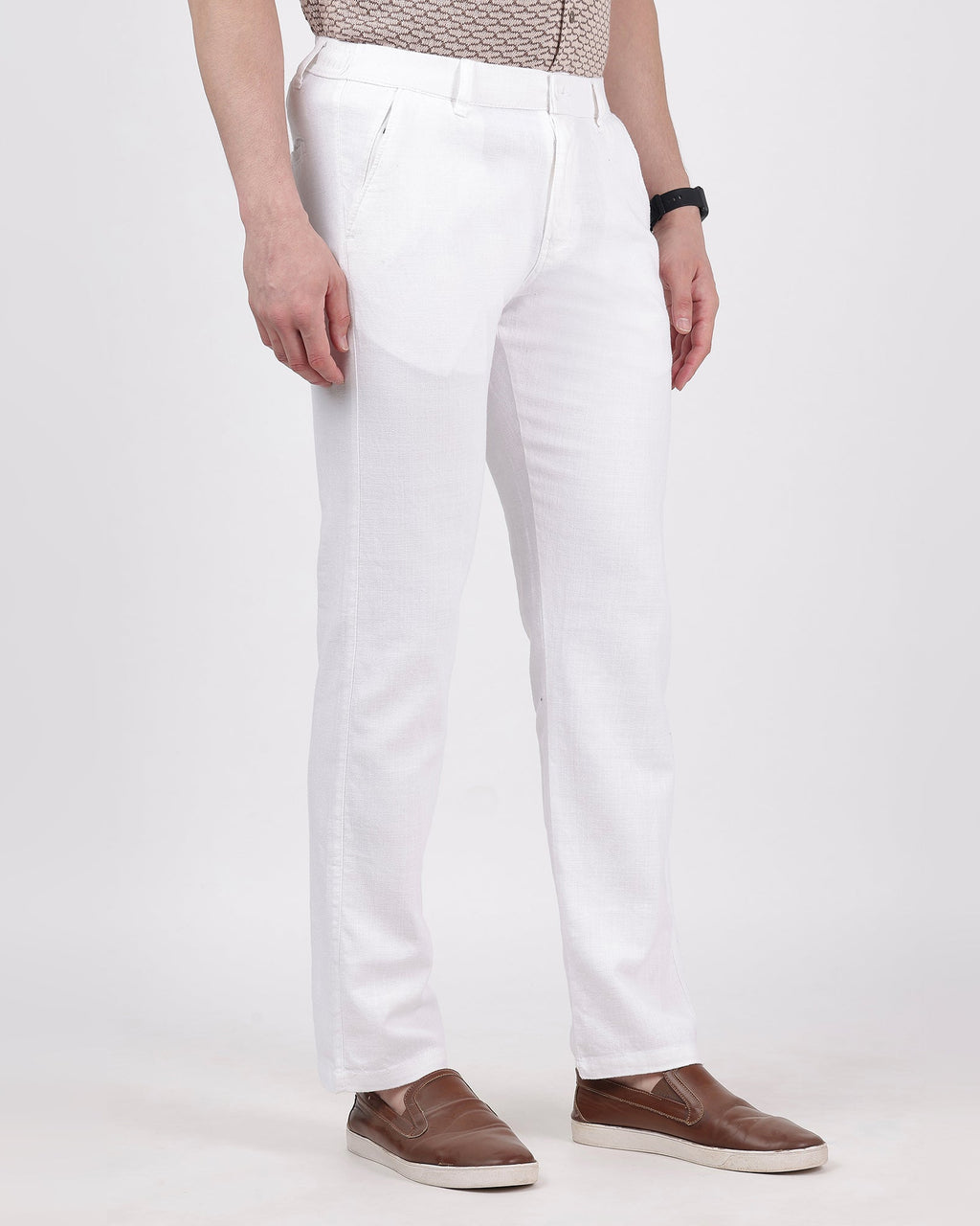 White-comfortable-linen-pants