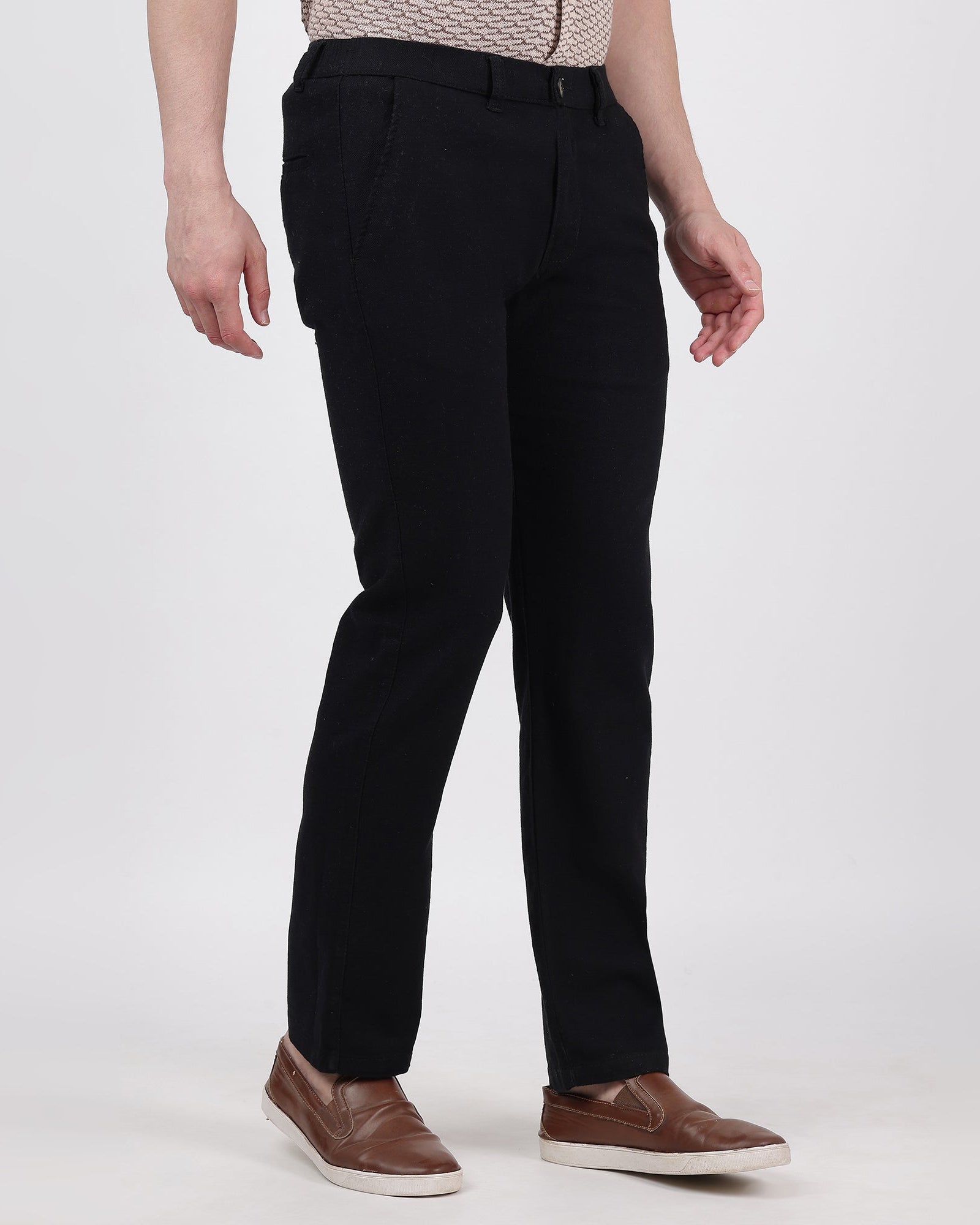 Black-comfortable-linen-pants