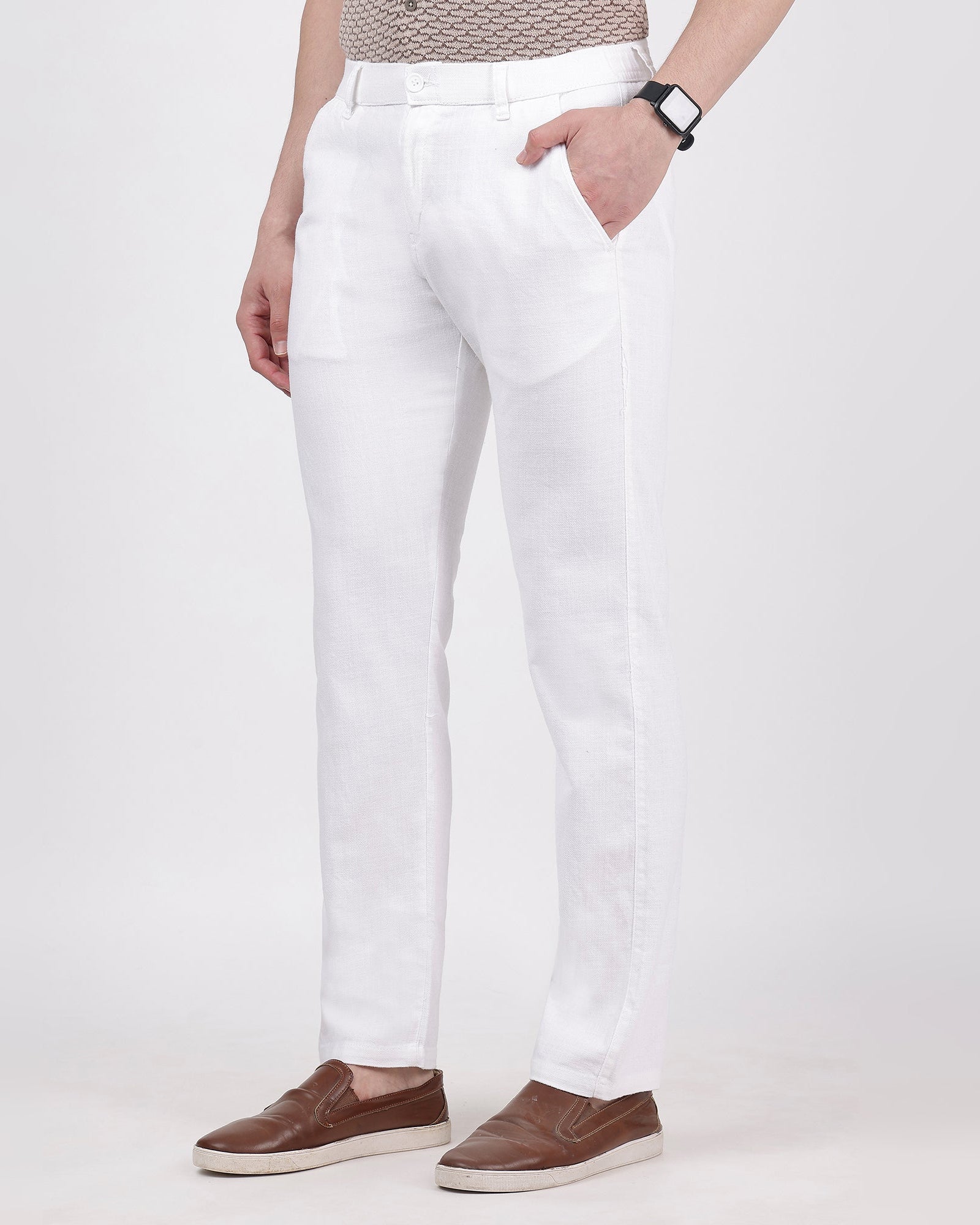 White-comfortable-linen-pants