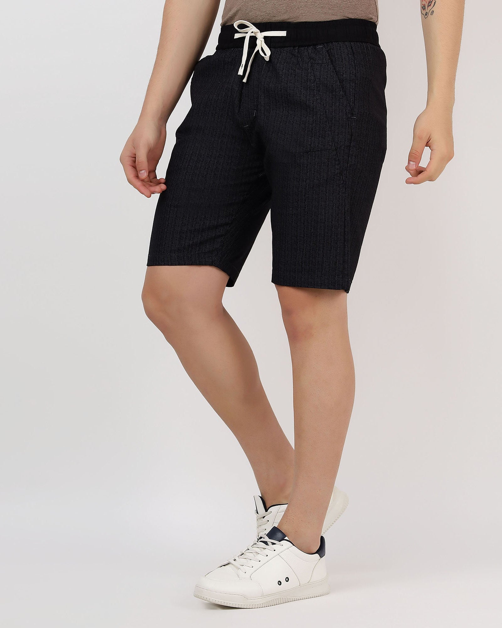 lined-linen-shorts-black-3