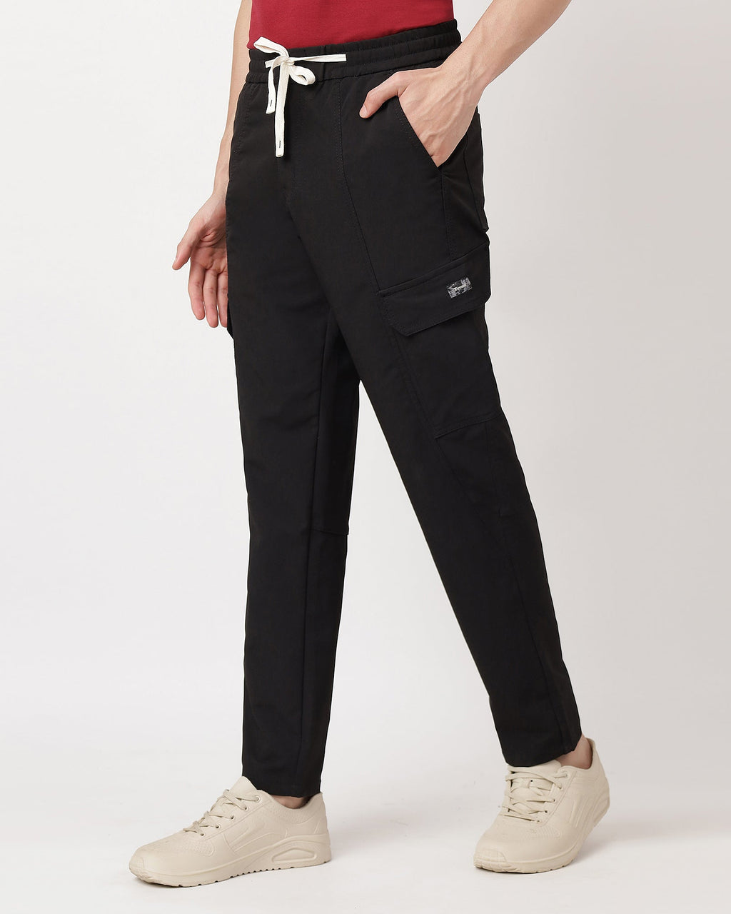 Black-comfortable-cargos