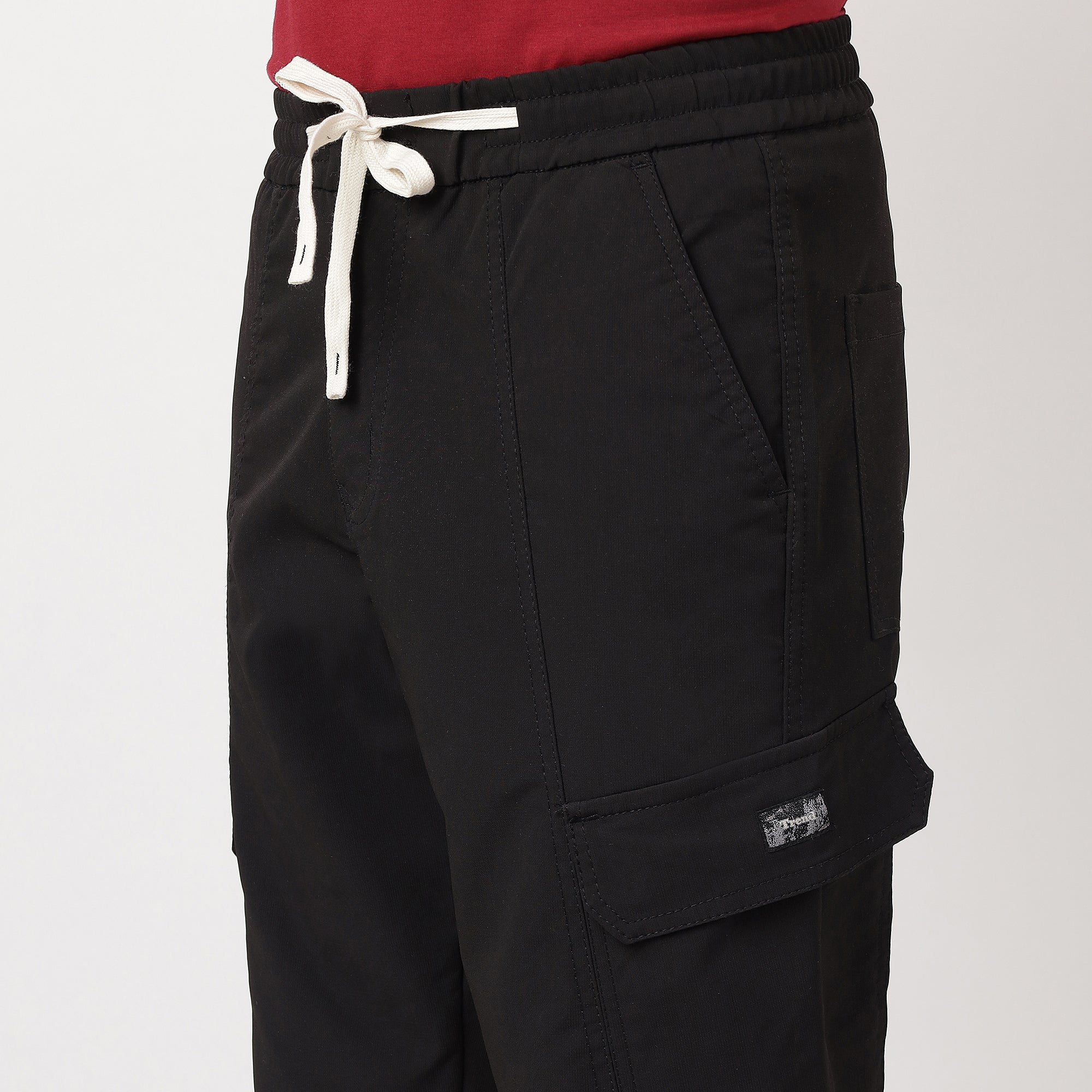 Black-comfortable-cargos