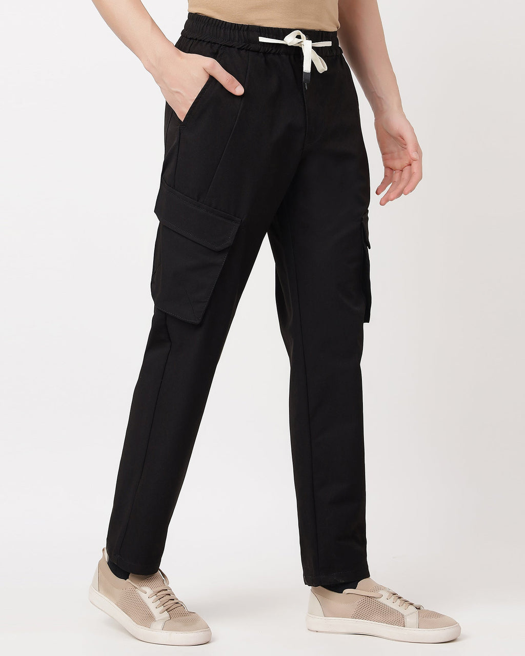 Black-comfortable-cargos
